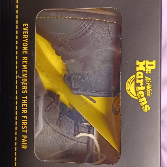Toddler/baby black Dr. martens - Picture 3 of 4